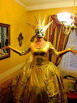 stilt-terrific_stiltwalkers_statues_roving002059.jpg