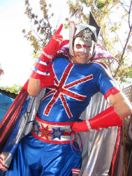 stilt-terrific_stiltwalkers_statues_roving011001.jpg