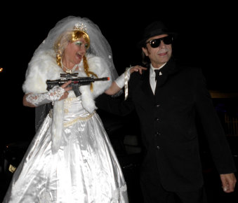 stilt-terrific_stiltwalkers_statues_roving037002.jpg