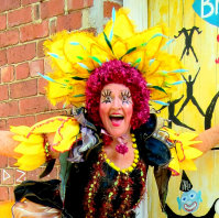 stilt-terrific_stiltwalkers_statues_roving095007.jpg