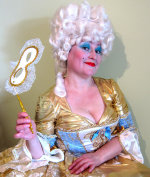 stilt-terrific_stiltwalkers_statues_roving101008.jpg